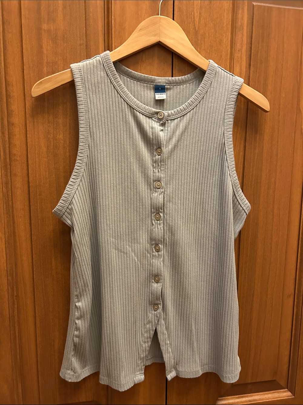 Old Navy Ribbed Button-Front Tank size large